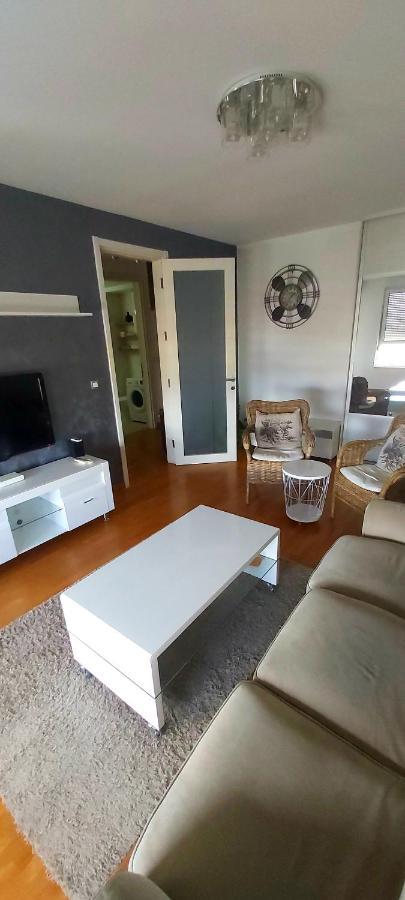 Apartman Tea Belville Белград Экстерьер фото